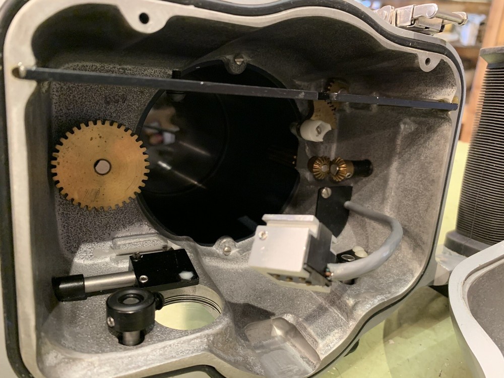 Underwater Scuba camera and flashlight with accessories