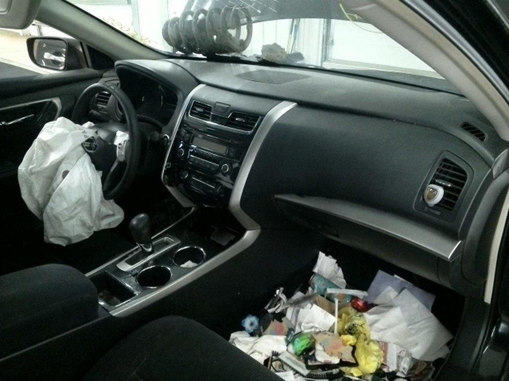 ALTIMA 2013 Fuse Box Cabin 104851254