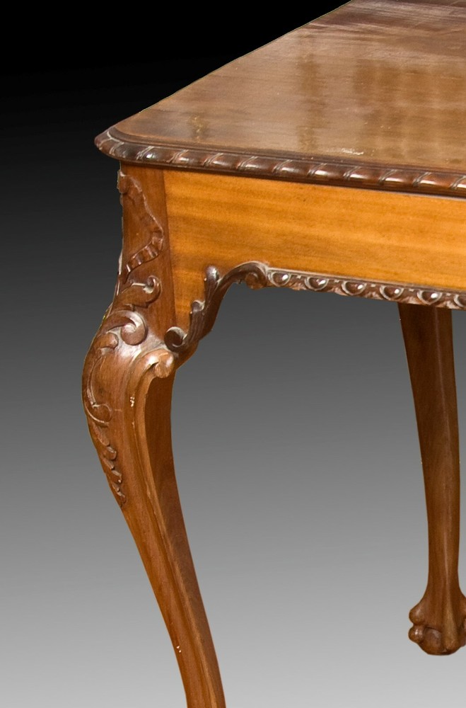 Writing table. Mahogany. 19th century.