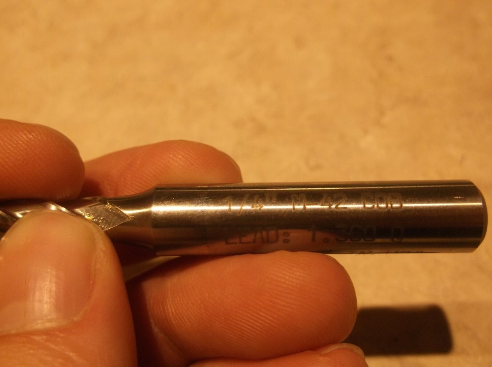 QUINCO 1/4" 4F SQUARE END, SINGLE END M-42 COBALT ENDMILL