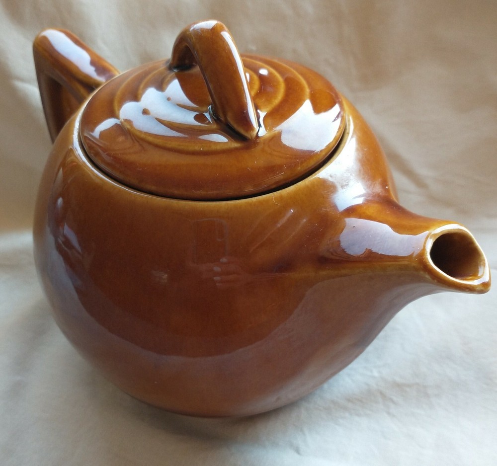 McCOY TEAPOT  6 CUP  MEDIUM BROWN VINTAGE