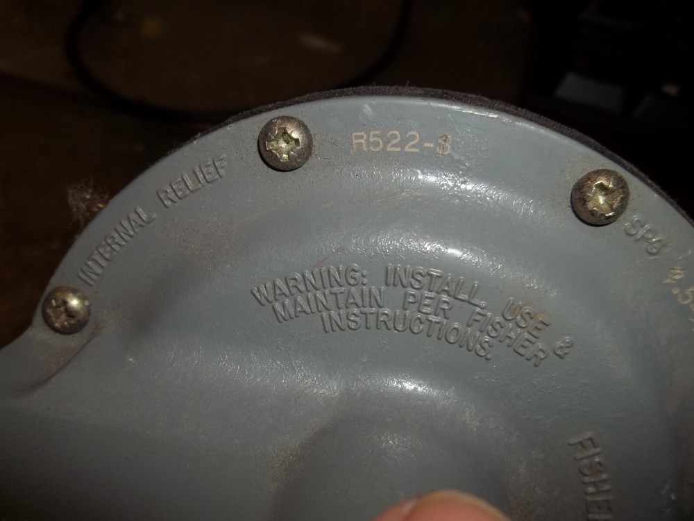 FISHER R522-3 GAS REGULATOR (LL4)