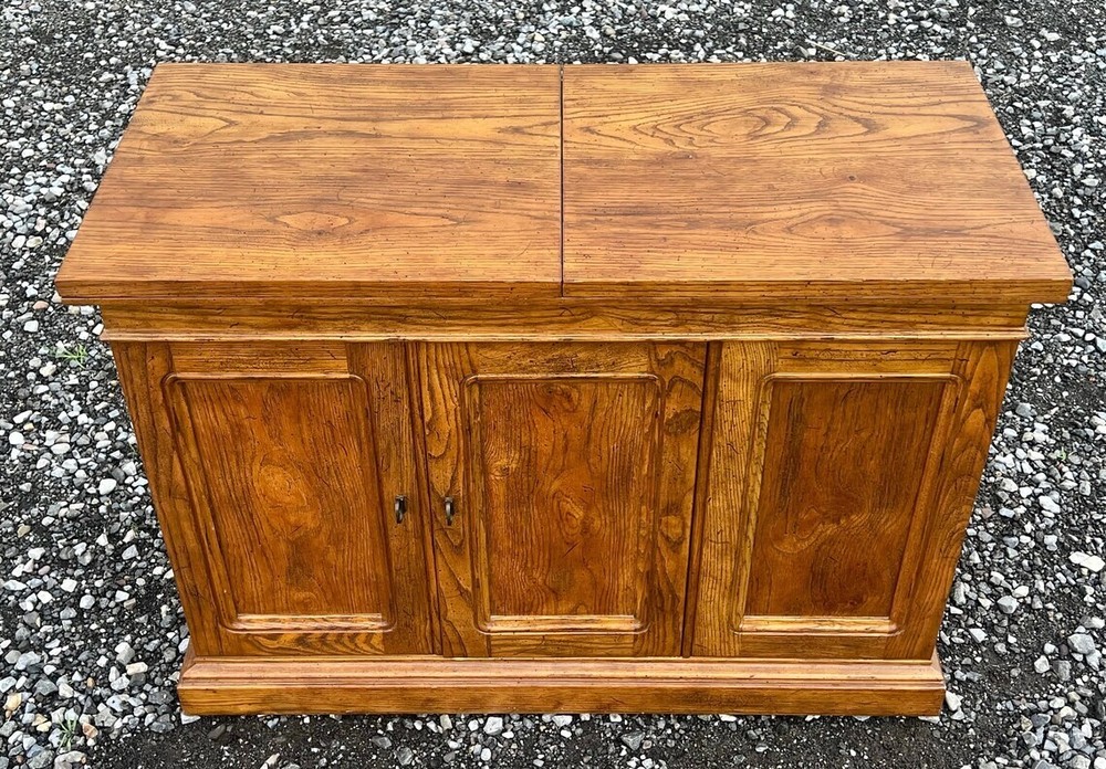 Henredon Artefacts Traditional Oak Rolling Flip Top Server