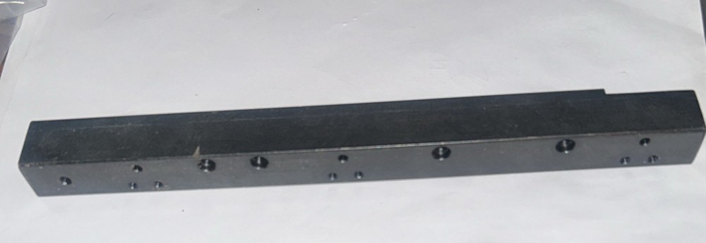 980041 Bar, Stacker