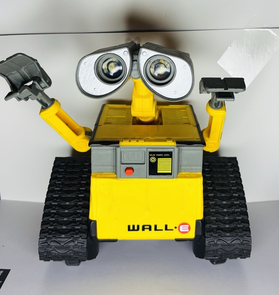 Disney Pixar Wall-E Thinkway Robot Animated RC Toy Works (NO Remote Control)