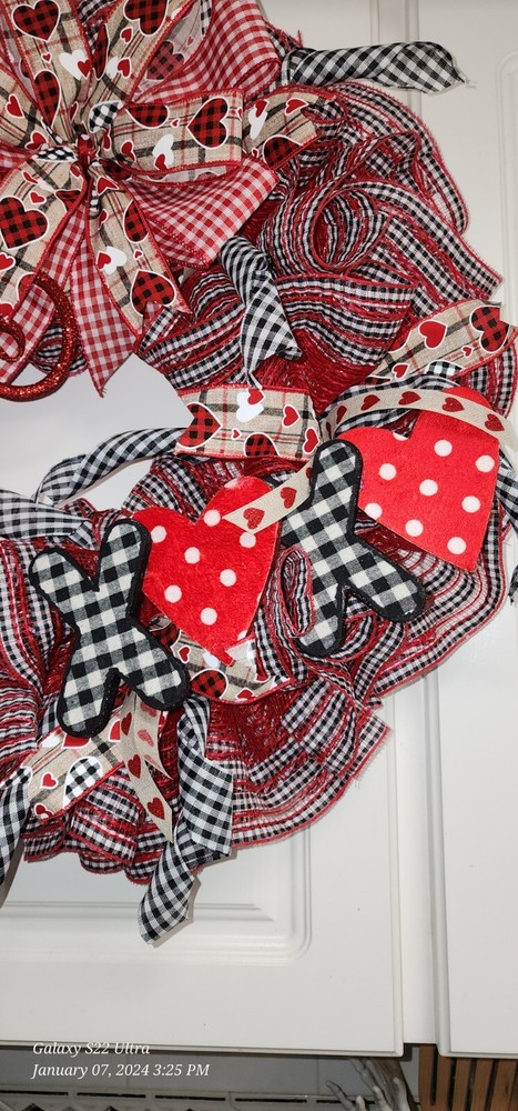 Valentine's Day Xoxo Wreath