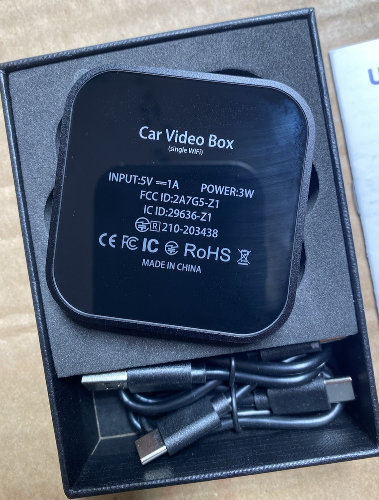 Wireless video carplay adapter