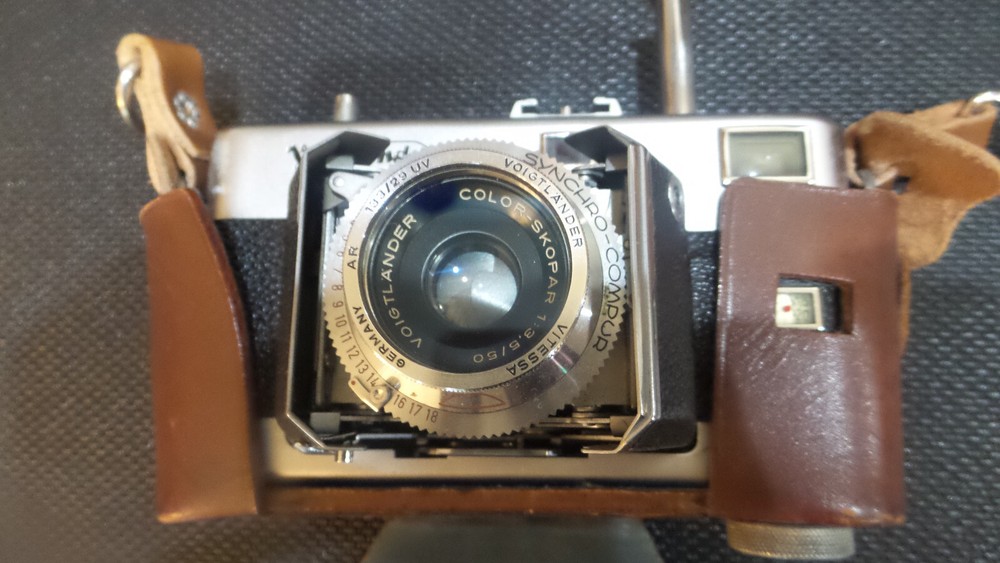 Vintage Vitessa Voightlander Camera With Case