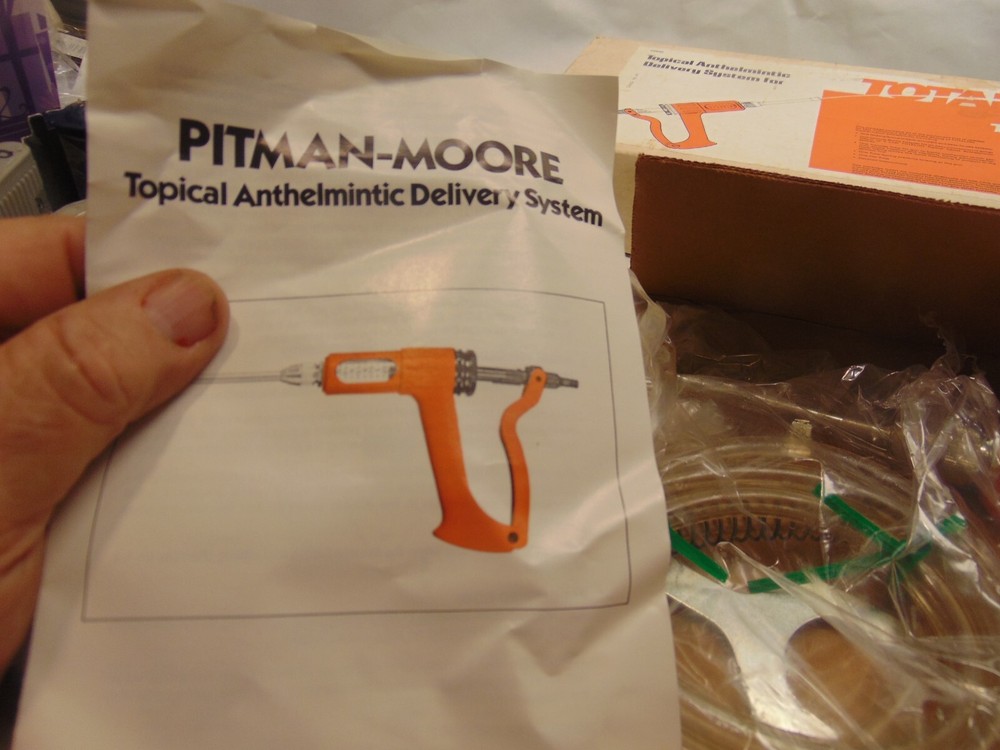 topical anthelmintic delivery system for totalon