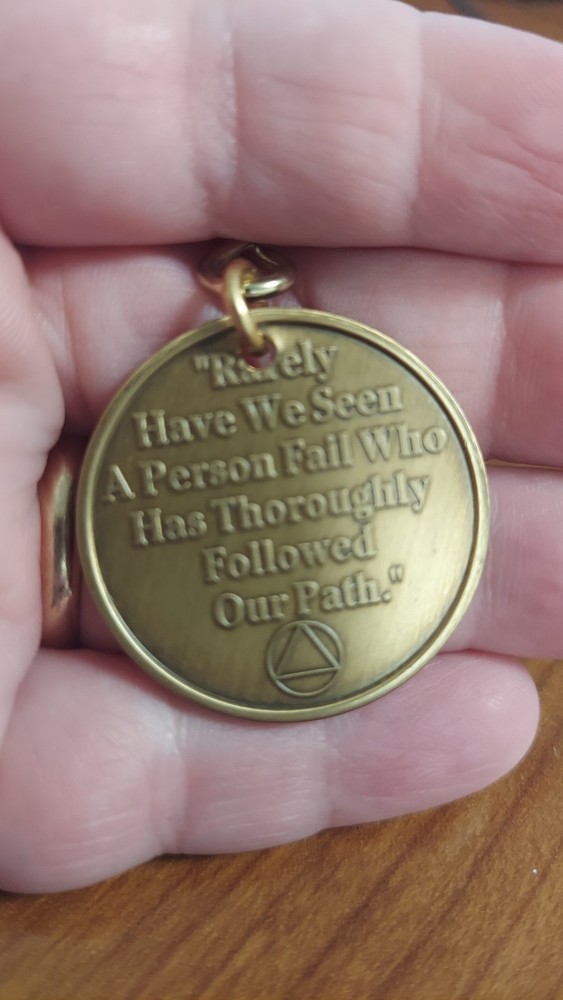 Bronze Alcoholics Anonymous AA Keychain Medallion Token Coin Chip
