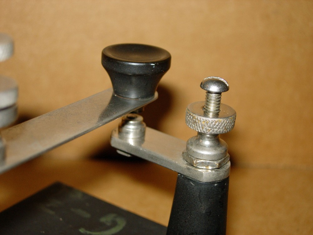 ANTIQUE CENCO LABORATORY STRAP KEY or TAPPER, NICE CONDITION, COMPLETE & WORKING