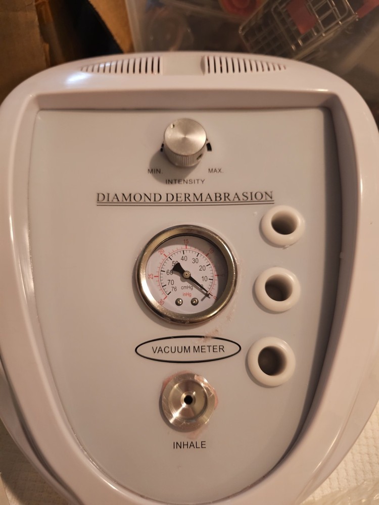 Microdermabrasion Machine with extra tip set
