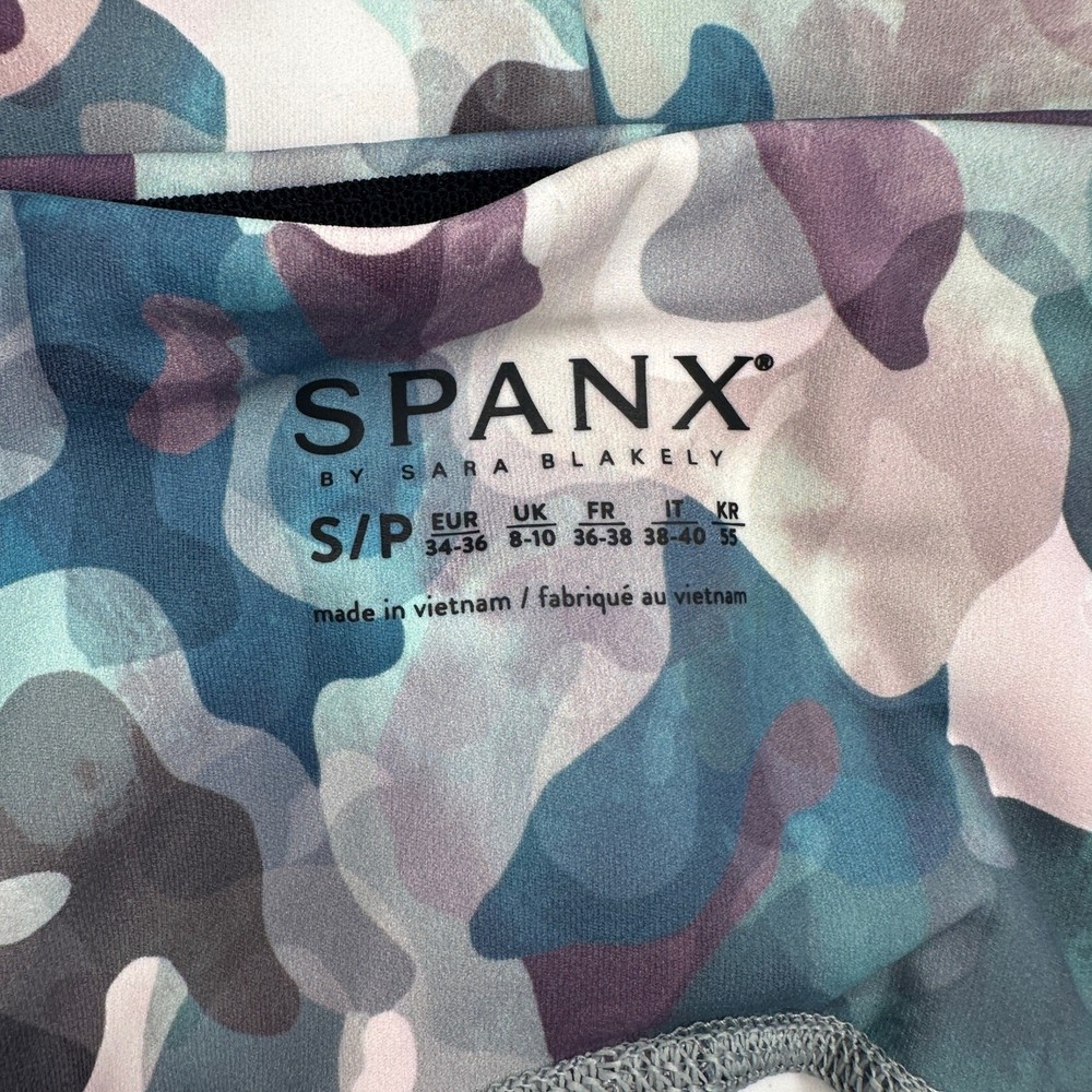 SPANX Booty Boost Active Painted Camo Pink Multi Active Printed ⅞ Leggings XS