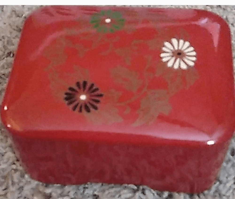 Red Oval plaid storage box & small trinket, bento box