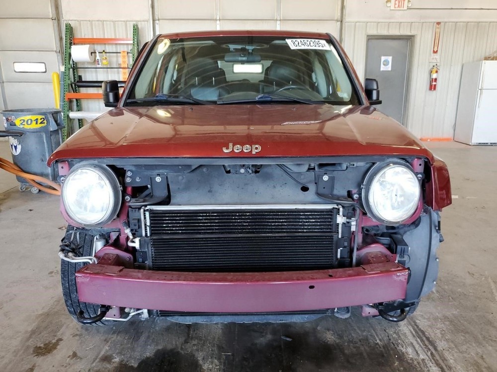 2011 - 2014 JEEP COMPASS Chassis ECM Body Control BCM Next To Battery
