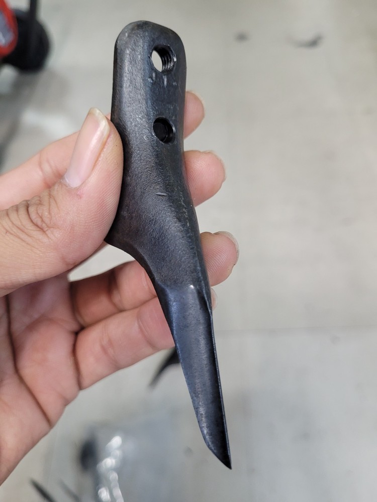 Tree Climbing Replacement Gaffs made by Klein Tools