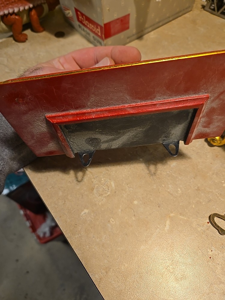Le Castel Gold colored 10" Mantle clock - needs work - AS IS