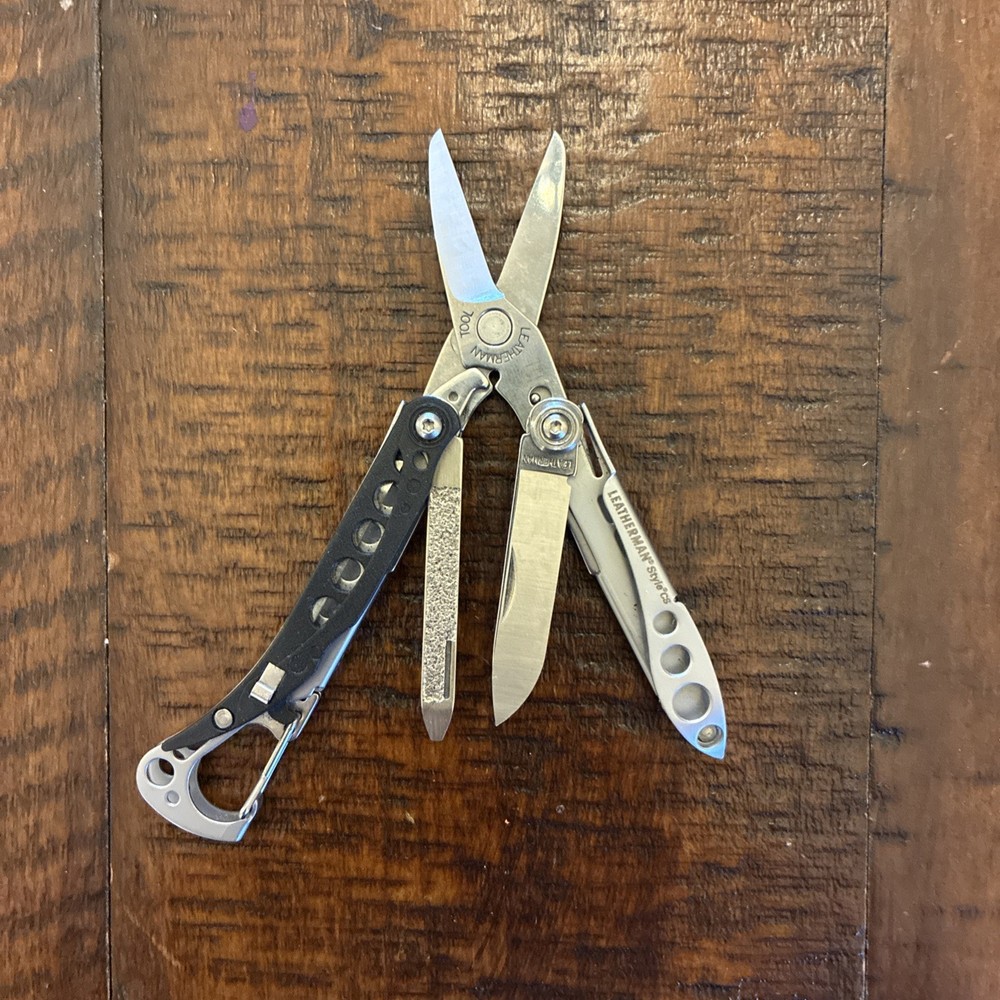 Leatherman Style CS Black Mini Multi-Tool Keychain Stainless - Excellent