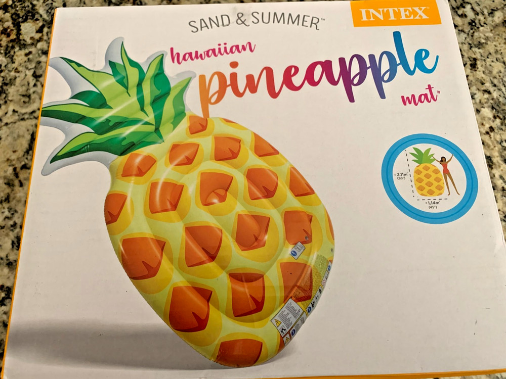 Intex Pineapple pool mat