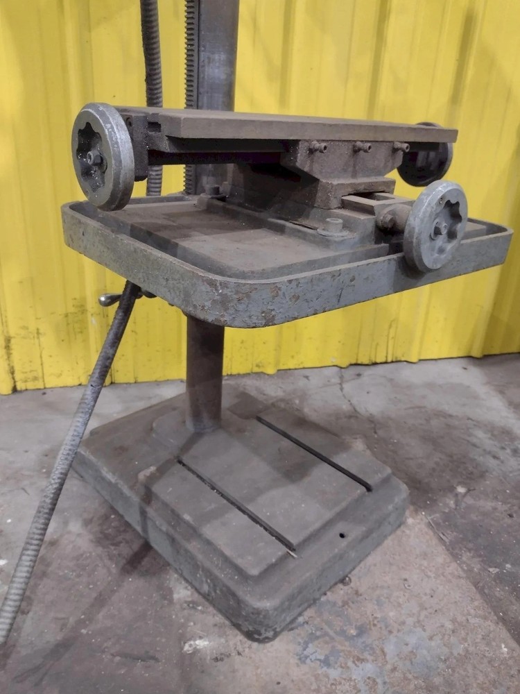 15" DELTA MODEL #15-655 VARIABLE SPEED SINGLE SPINDLE DRILL PRESS: YOBRO #24257