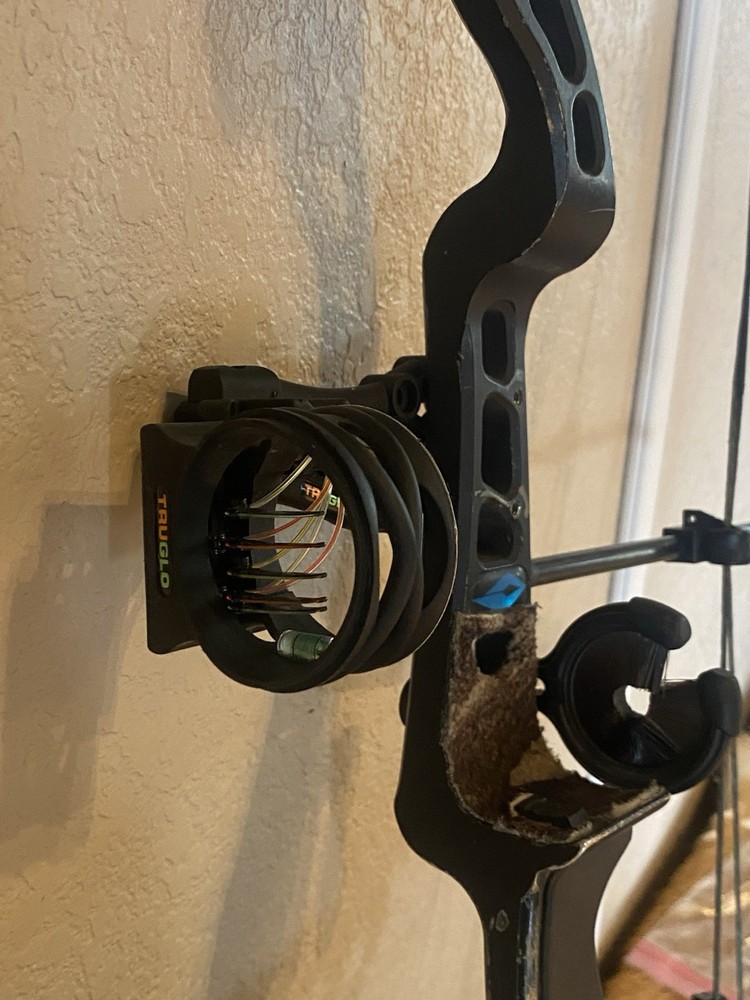 Diamond by Bow Tech Compound Bow