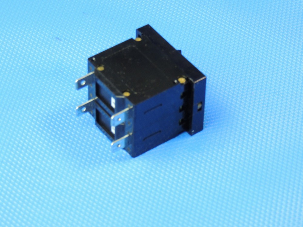 Idec nrlr 2100 - 5AAA Circuit Protector inc VAT
