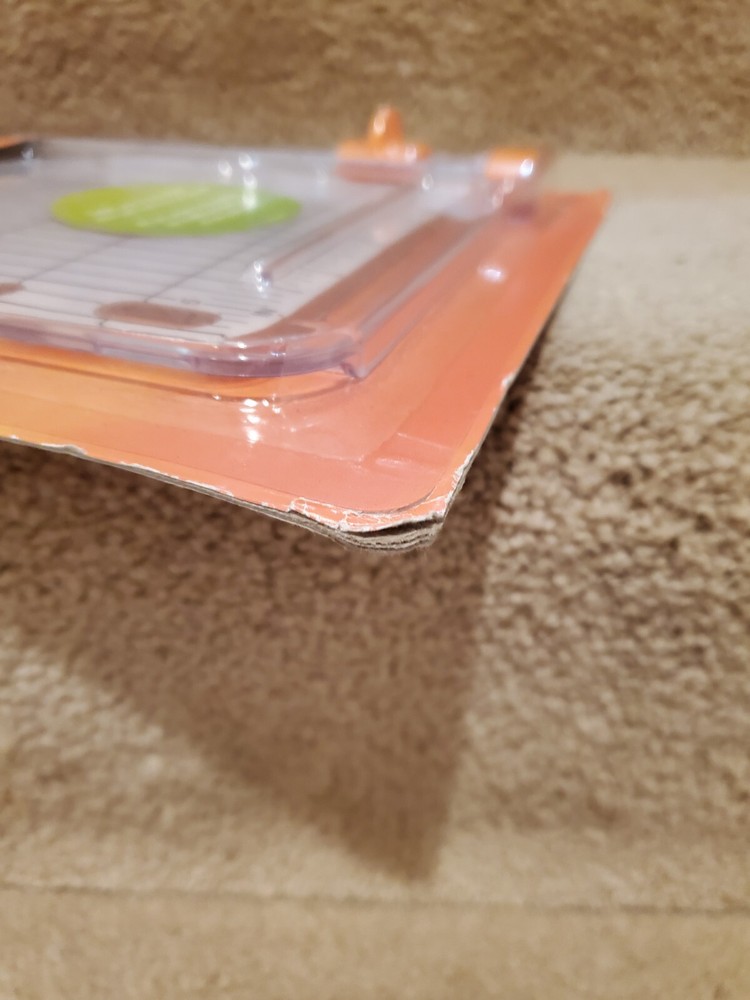 Fiskars SureCut Paper Trimmer 9"