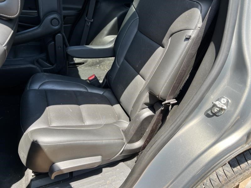 Stabilizer Bar Front Fits 17-24 XT5 104596497