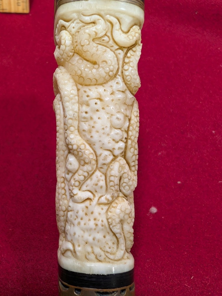 Knife Unique Fine Carved Handle