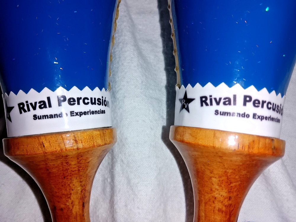Salsa Maracas -- Blue -- Rival Percussion Sumando Experiencias