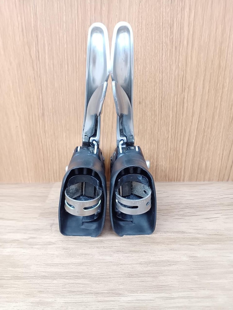 ST-7700 STI Leers