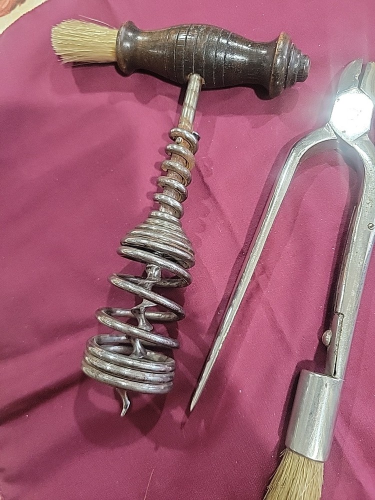 2 Old Henshall Style Corkscrew Brush Unmarked Expellers
