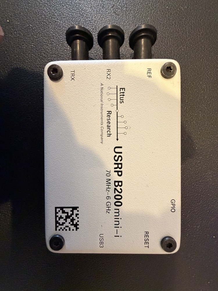 Ettus Research USRP B200 Mini-1