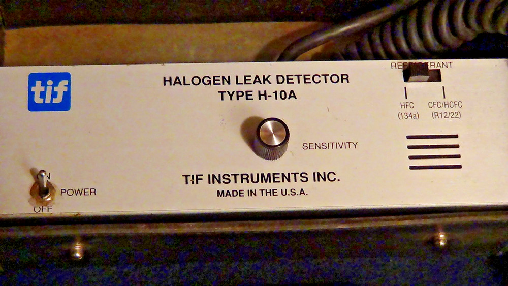 TIF Halogen Leak Detector Type H-10A with Case