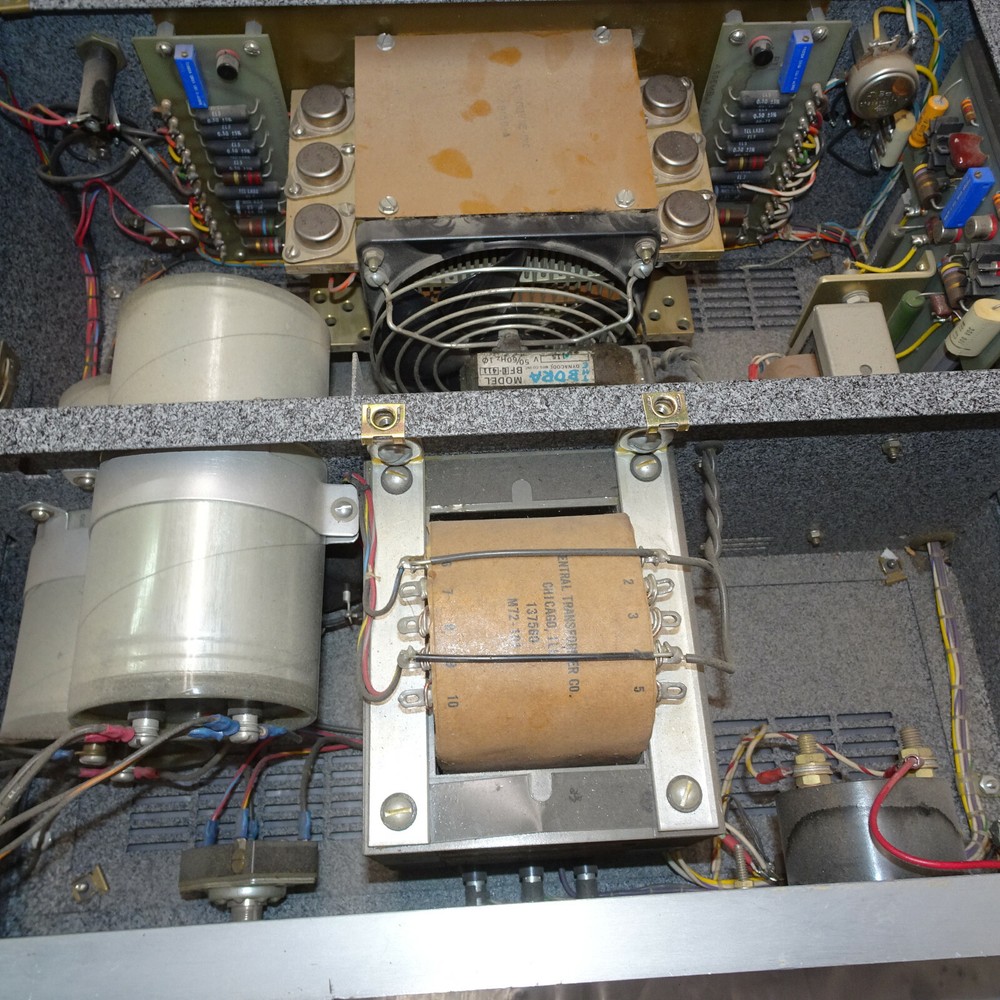 MB ELECTRONICS POWER AMPLIFIER 2250MB s/n 839