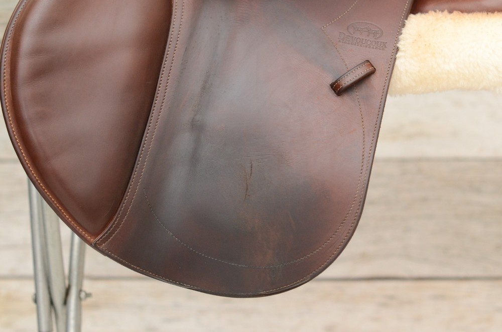 Stunning 2015 17.5" Devoucoux Biarritz saddle for sale!