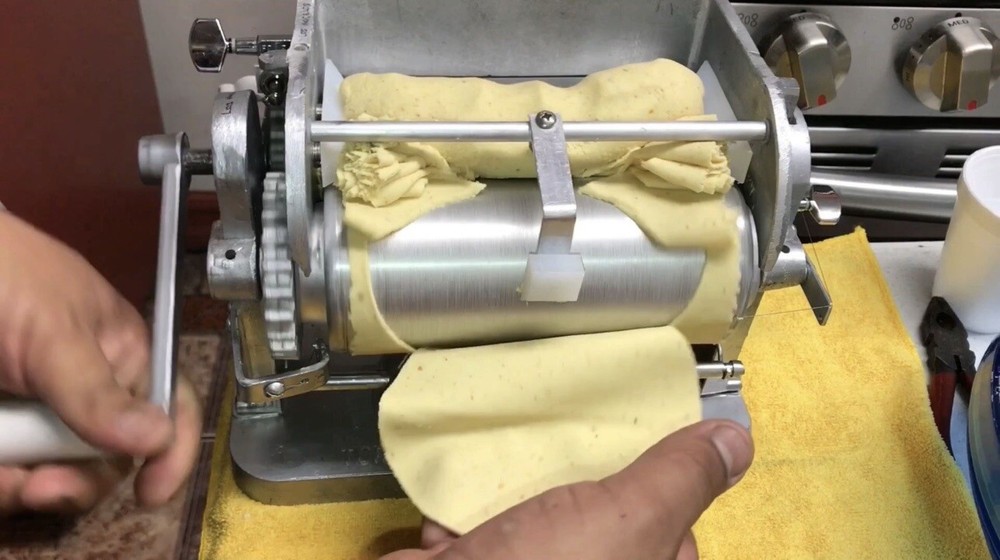 Tortilla Maker Roller Press.