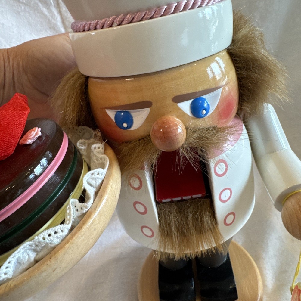 Original Steinbache Nutcracker Volksknuts Germany Hand Painted Chef Baker