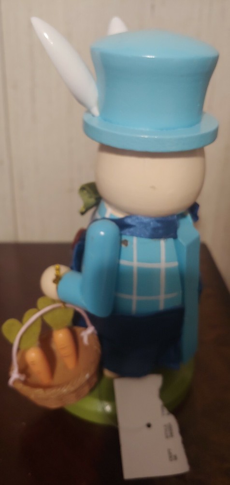 Rabbit Wooden Nutcracker Easter Bunny Boy Carrots 🐰