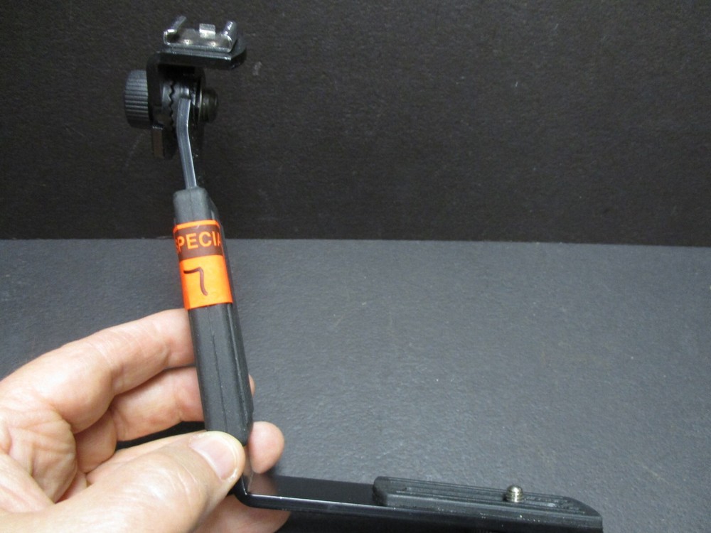 Camera Flash Brackets L Shaped w/ Hand Grip clean