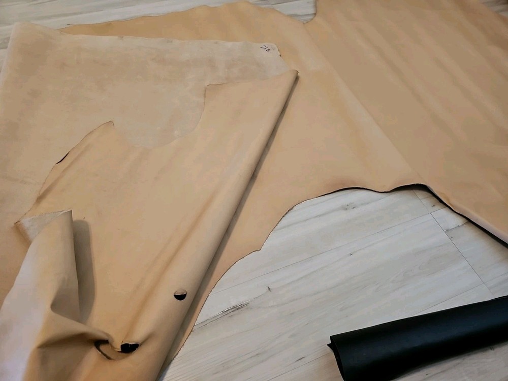 2oz LIGHT TAN LEATHER HIDE LINER SEMI SMOOTH GRAIN SOFT PANEL,SHEET,SQUARE 21+s