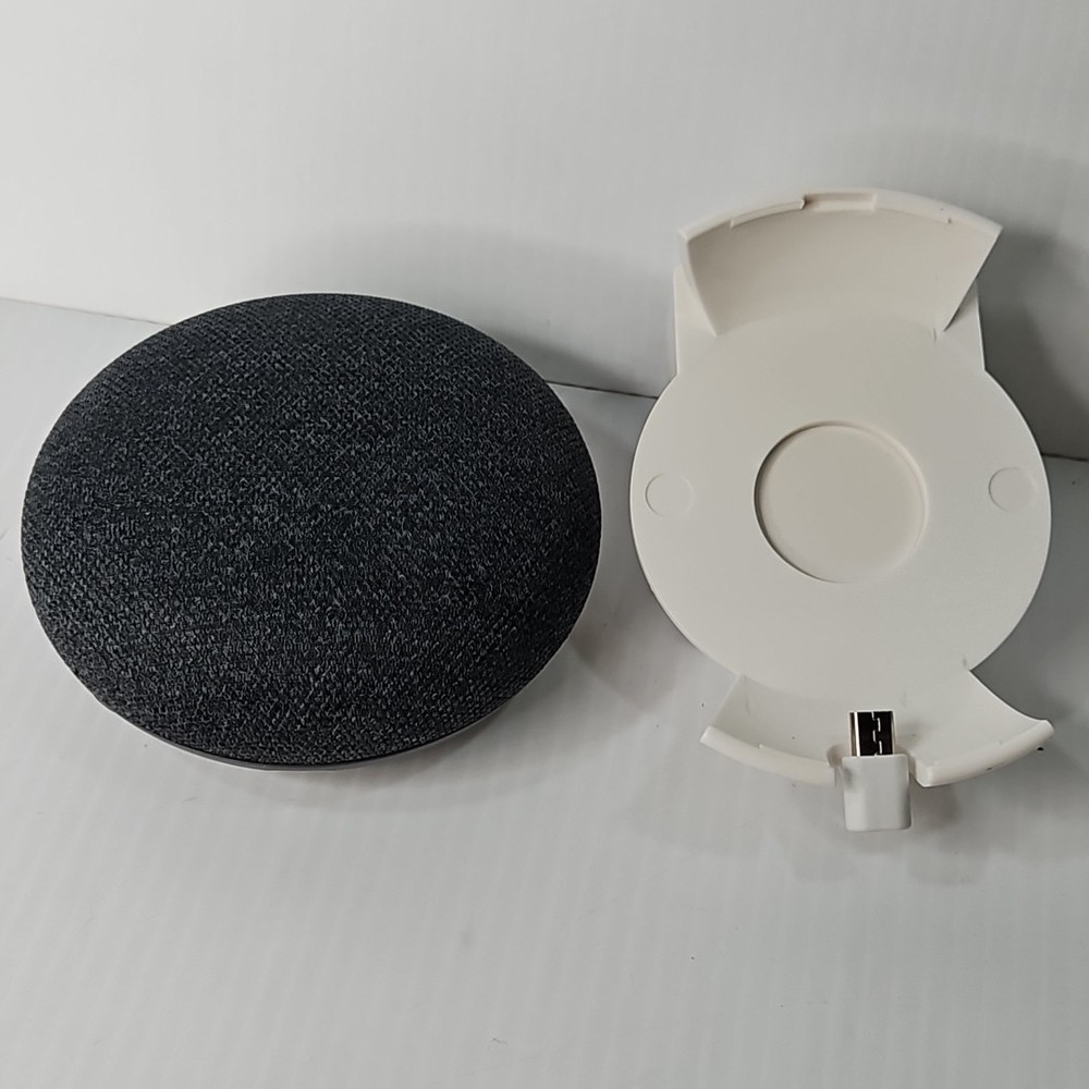 Google Home Mini - Model H0A - With Mount Genie Dock
