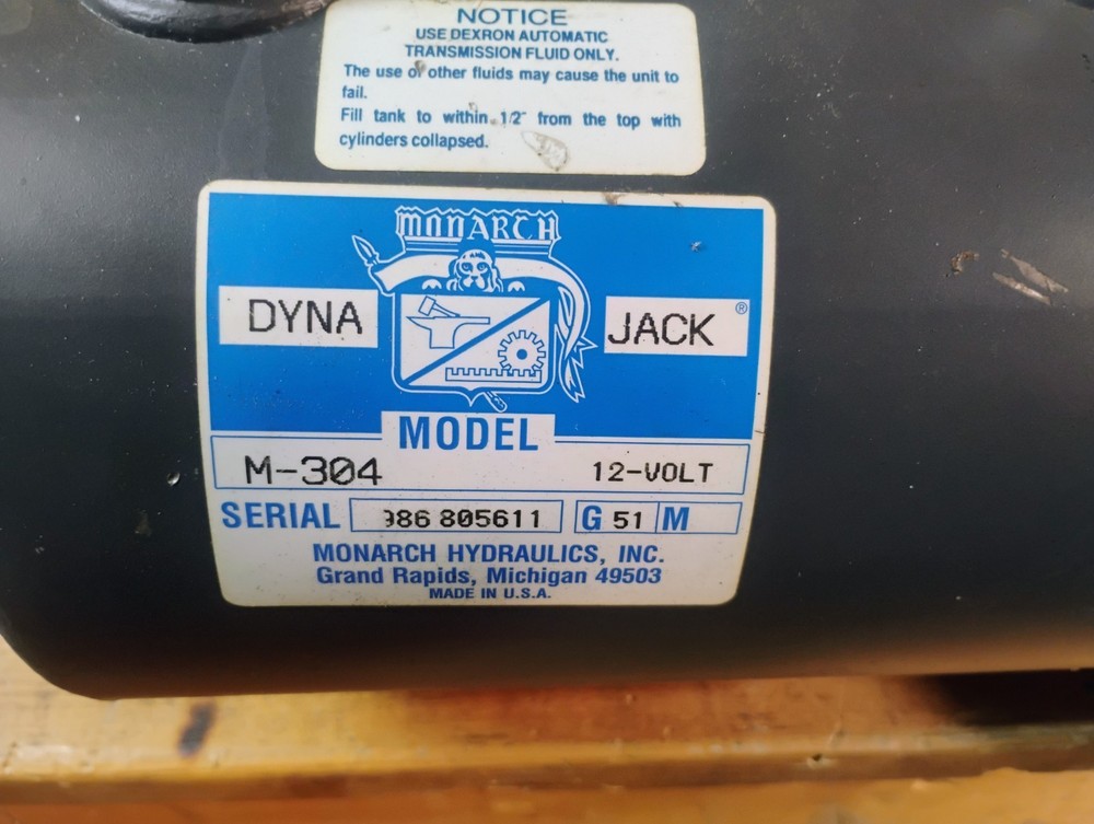 Dyna jack M-304 12 Volt