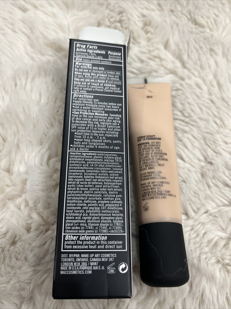 MAC Studio Sculpt SPF 15 Foundation (NC15) (40ml)