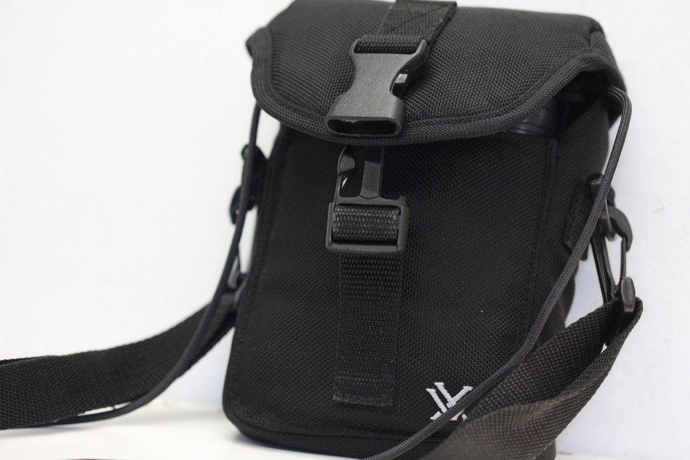 Vortex razor hd 10x42 Binoculars w/Bino Case ...very bright