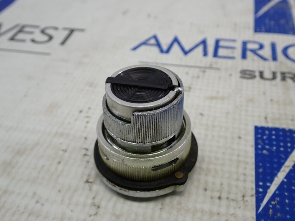 Square D 9001 TQ2 Pushbutton Operator Series A