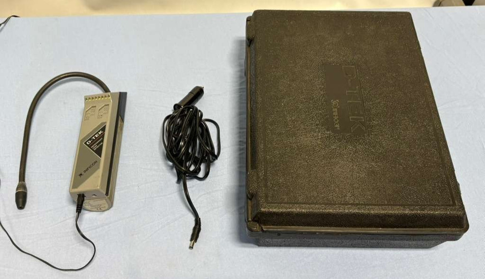 INFICON D-TEK Refrigerant Leak Detector w/ Case & Adapter