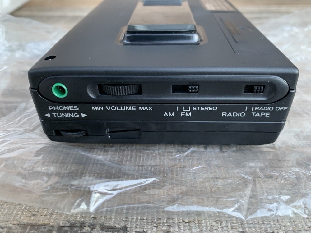 Teac PP-32 Walkman Cassette Player Fully Working