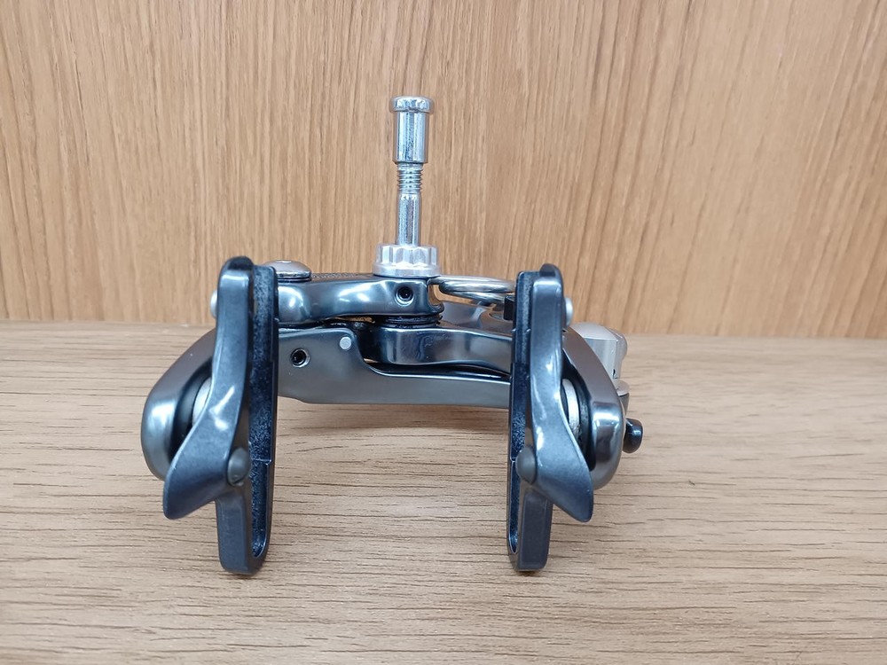 BR-6600 brake calipers (front and rear)