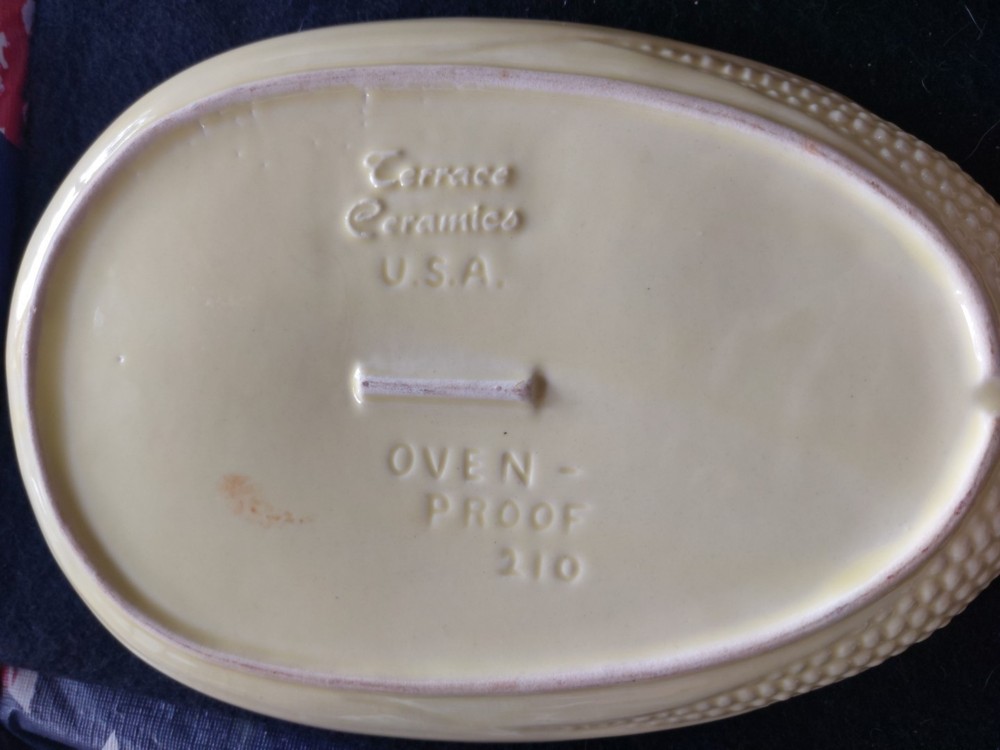 2 Terrace Ceramics Corn Pattern platters 10x8